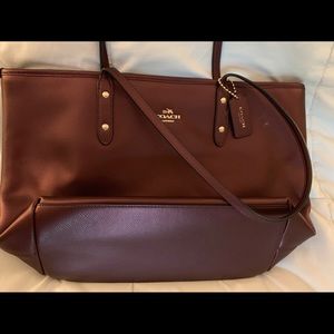 Coach tote burgundy